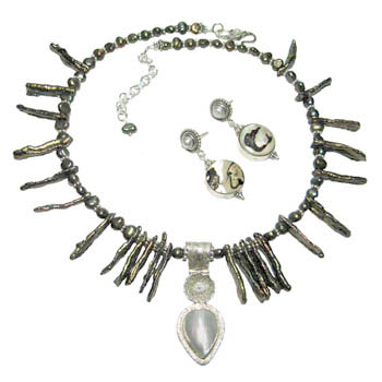 image of Pearl Bracelet